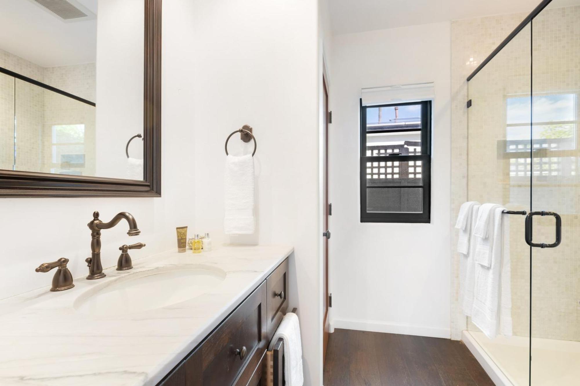Holiday home Vista Del Mar By Avantstay Stunning Spanish Inspired W Pool Hot Tub Rooftop Patio *