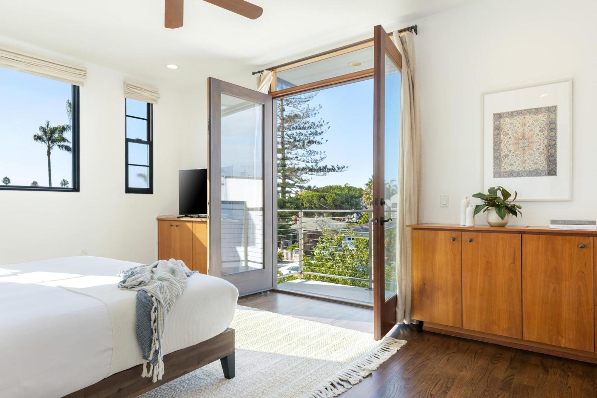 Vista Del Mar By Avantstay Stunning Spanish Inspired W Pool Hot Tub Rooftop Patio Holiday home San Diego